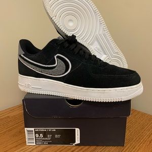 Men’s Black and Gray Air Force 1 Size 9.5